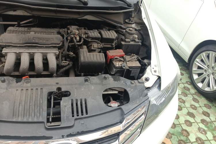 Used Honda City Classic 2012 1.5L Automatic Elite Edition Engine Bay Left