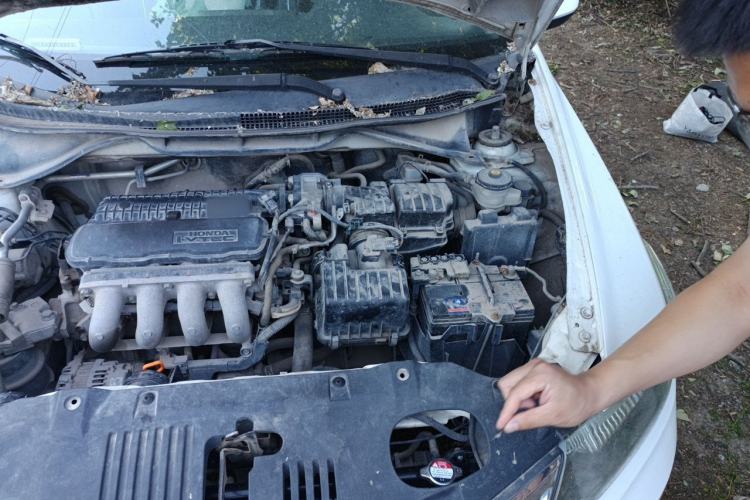 Used Honda City Classic 2012 1.5L manual Elite Edition Engine Bay Left