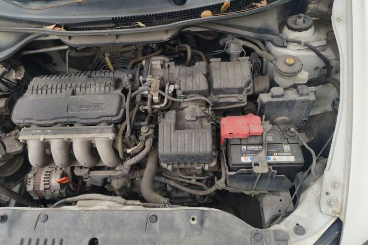 Used Honda City Classic 2012 1.5L Automatic Elite Edition Engine Bay Left