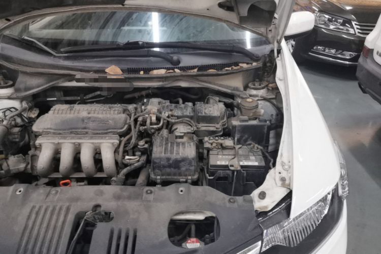Used Honda City Classic 2012 1.5L Automatic Elite Edition Engine Bay Left