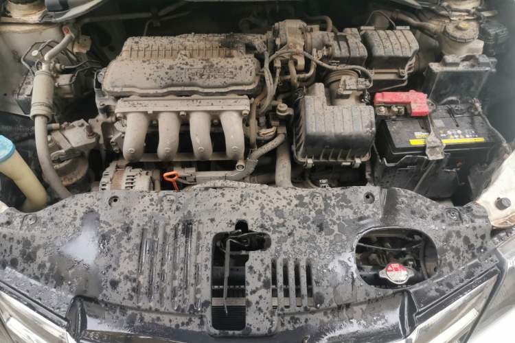Used Honda City Classic 2012 1.5L Automatic Elite Edition Engine Bay