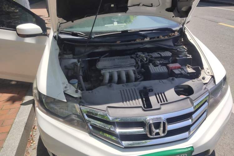 Used Honda City Classic 2012 1.5L Automatic Elite Edition Engine Bay Right