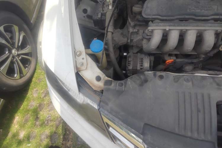 Used Honda City Classic 2012 1.5L manual Elite Edition Engine Bay Right