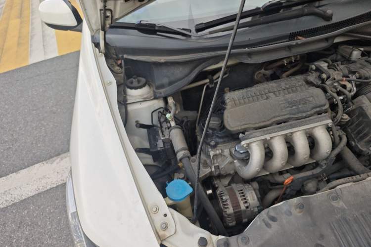 Used Honda City Classic 2012 1.5L Automatic Elite Edition Engine Bay Right