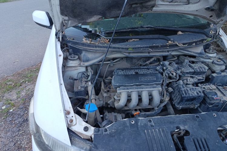 Used Honda City Classic 2012 1.5L manual Elite Edition Engine Bay Right