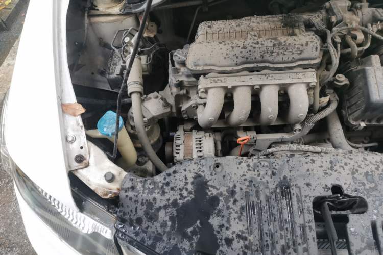 Used Honda City Classic 2012 1.5L Automatic Elite Edition Engine Bay Right