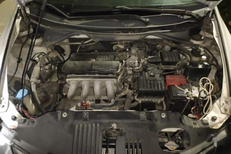 Used Honda City Classic 2012 1.5L manual Elite Edition Engine Bay