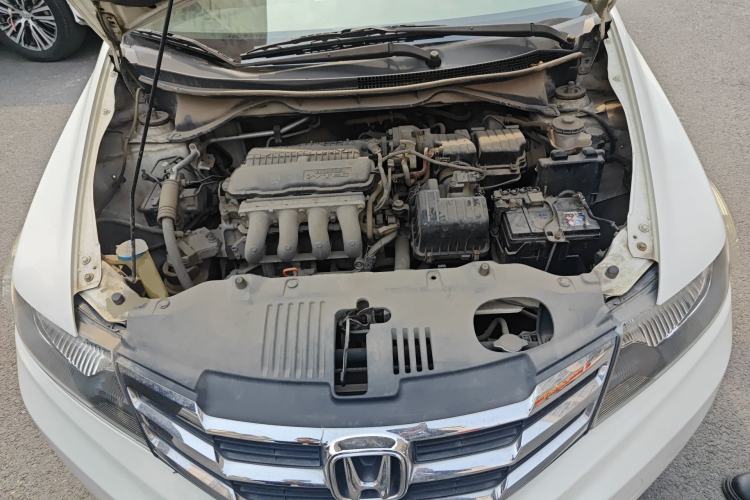 Used Honda City Classic 2012 1.5L manual Elite Edition Engine Bay