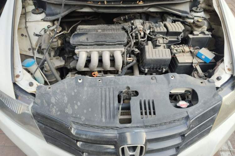 Used Honda City Classic 2012 1.5L Automatic Elite Edition Engine Bay