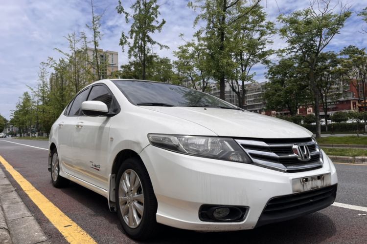 Used Honda City Classic 2012 1.5L Automatic Elite Edition Exterior 2