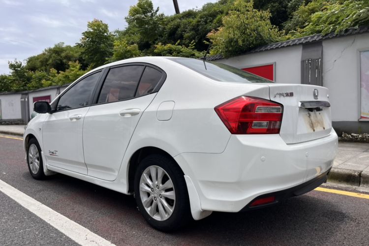 Used Honda City Classic 2012 1.5L Automatic Elite Edition Exterior 4