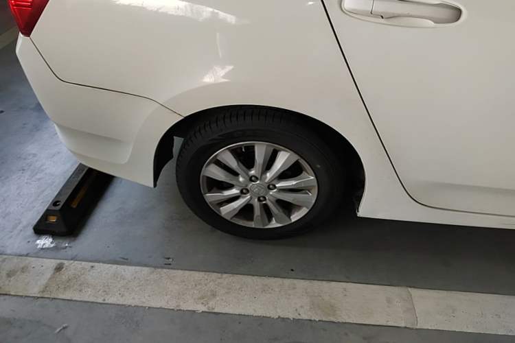 Used Honda City Classic 2012 1.5L Automatic Elite Edition Exterior 5