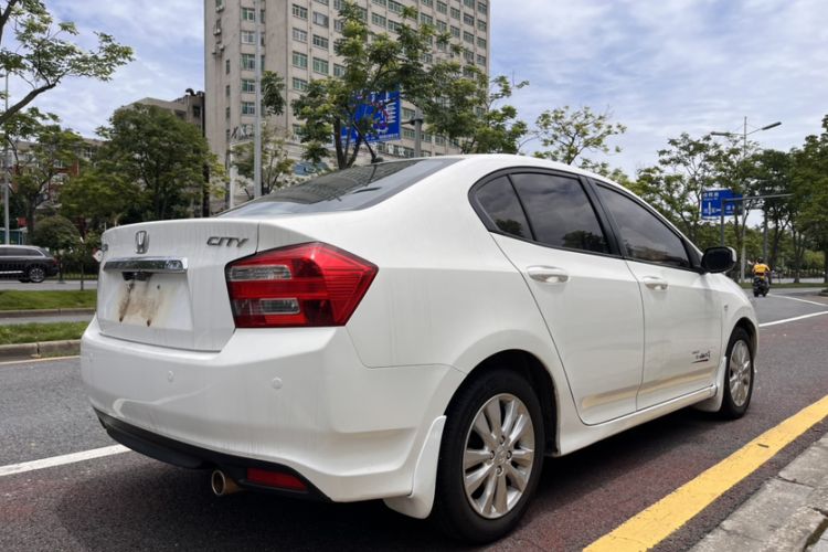 Used Honda City Classic 2012 1.5L Automatic Elite Edition Exterior 6