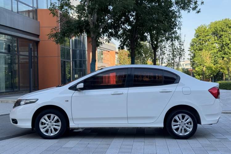 Used Honda City Classic 2012 1.5L Automatic Elite Edition Exterior 6
