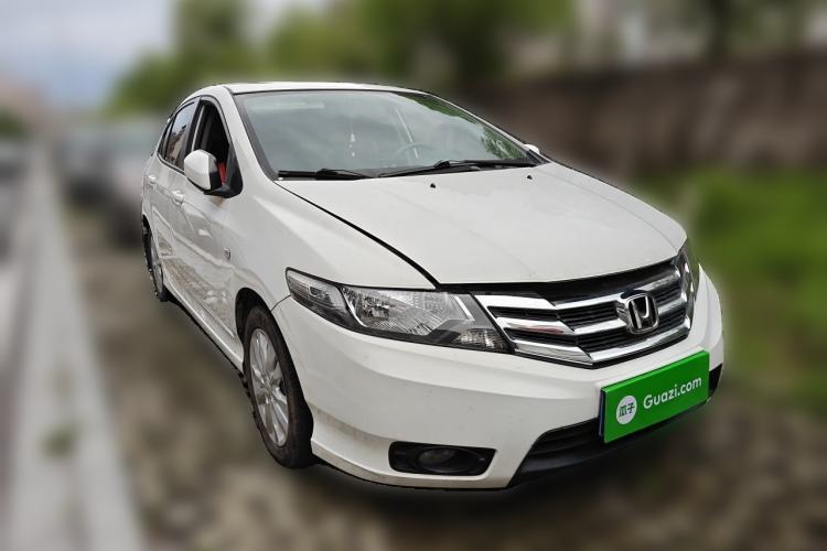 Used Honda City Classic 2012 1.5L manual Elite Edition Front Right 45 Deg