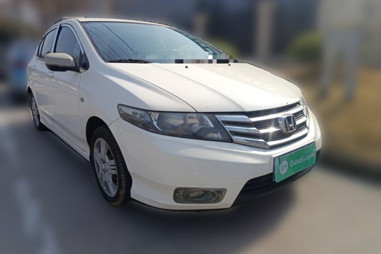 Used Honda City Classic 2012 1.5L manual Comfort version Front Right 45 Deg
