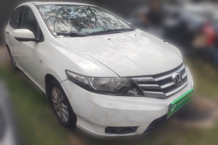 Used Honda City Classic 2012 1.5L manual Elite Edition Front Right 45 Deg