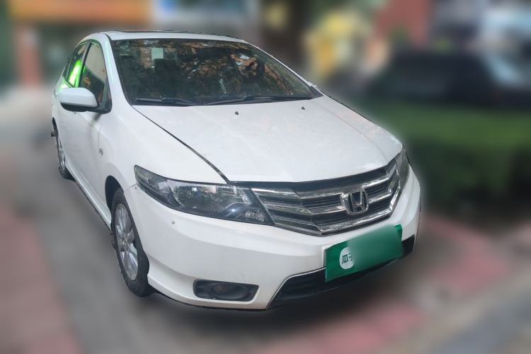Used Honda City Classic 2012 1.5L manual Elite Edition Front Right 45 Deg