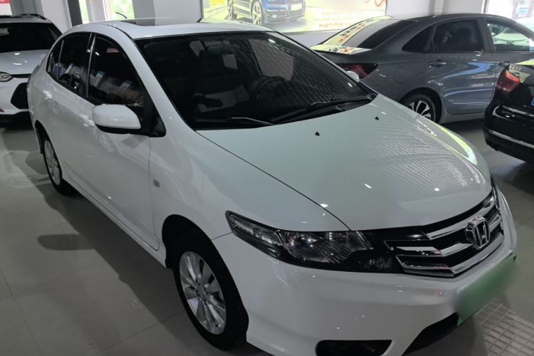 Used Honda City Classic 2012 1.5L Automatic Elite Edition Front Right 45 Deg