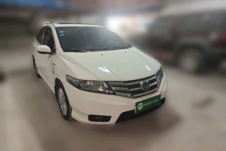 Used Honda City Classic 2012 1.5L manual Elite Edition Front Right 45 Deg