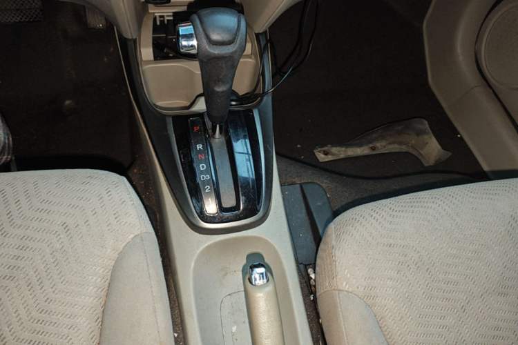 Used Honda City Classic 2012 1.5L Automatic Flagship Edition Gear Lever