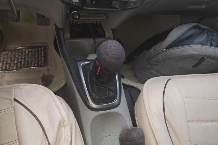Used Honda City Classic 2012 1.5L manual Elite Edition Gear Lever