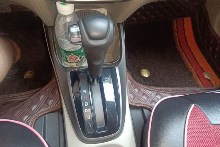Used Honda City Classic 2012 1.5L Automatic Elite Edition Gear Lever