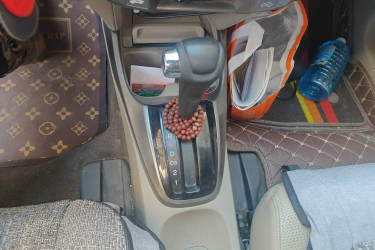 Used Honda City Classic 2012 1.5L Automatic Elite Edition Gear Lever