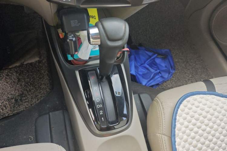 Used Honda City Classic 2012 1.5L Automatic Elite Edition Gear Lever