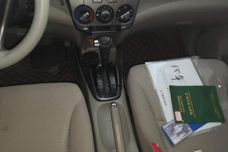 Used Honda City Classic 2012 1.5L Automatic Elite Edition Gear Lever