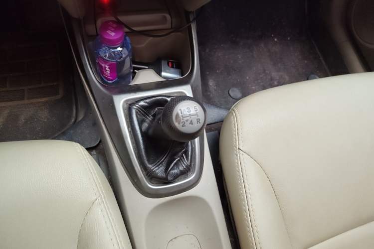 Used Honda City Classic 2012 1.5L manual Elite Edition Gear Lever