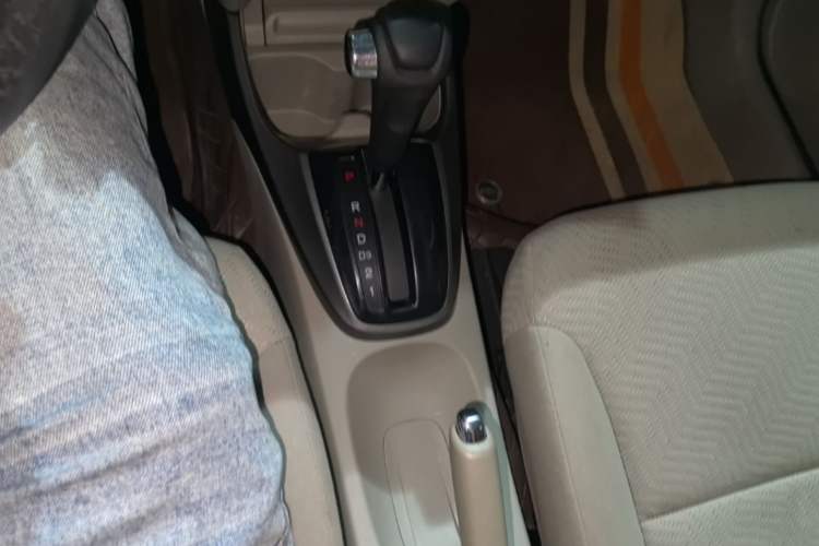 Used Honda City Classic 2012 1.5L Automatic Elite Edition Gear Lever