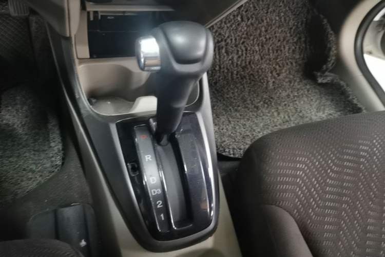 Used Honda City Classic 2012 1.5L Automatic Elite Edition Gear Lever