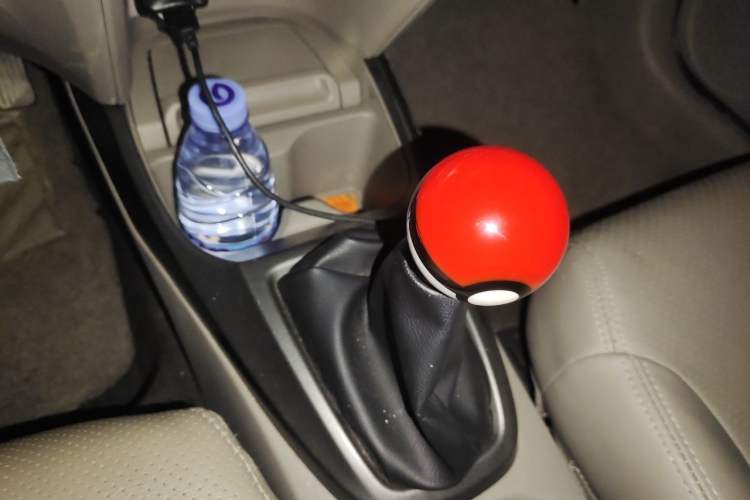 Used Honda City Classic 2012 1.5L manual Elite Edition Gear Lever