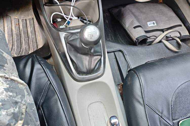 Used Honda City Classic 2012 1.5L manual Comfort version Gear Lever