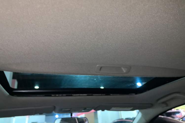Used Honda City Classic 2012 1.5L Automatic Elite Edition Headliner