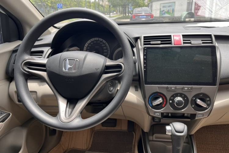 Used Honda City Classic 2012 1.5L Automatic Elite Edition Interior 2