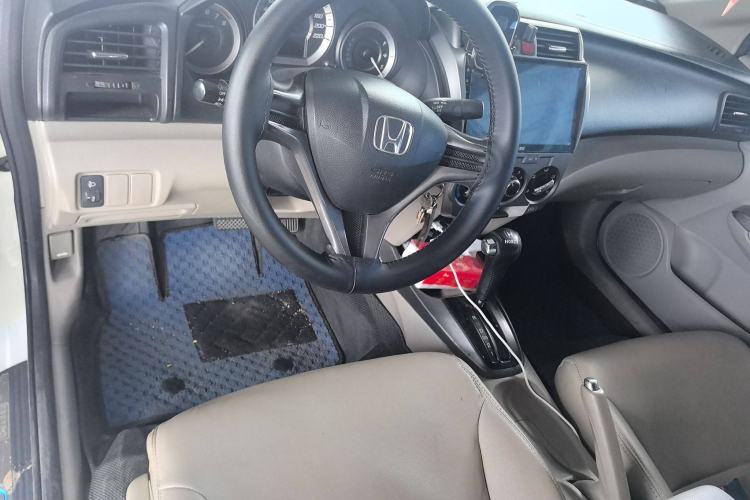 Used Honda City Classic 2012 1.5L Automatic Elite Edition Interior 3