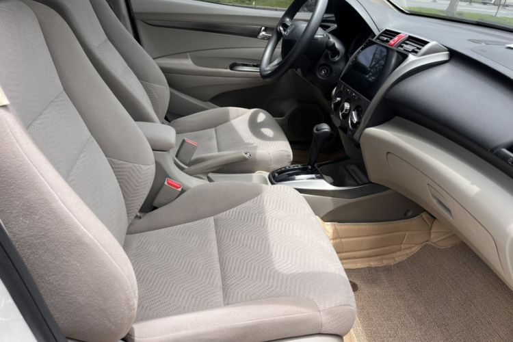 Used Honda City Classic 2012 1.5L Automatic Elite Edition Interior 6