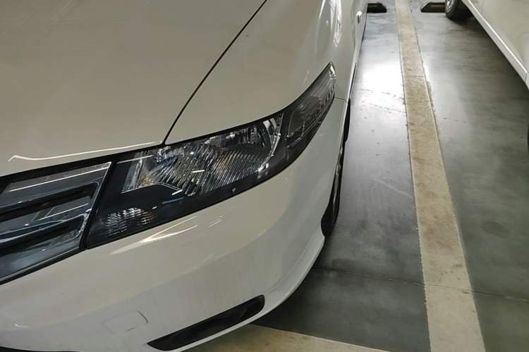 Used Honda City Classic 2012 1.5L Automatic Elite Edition Left Front Headlight