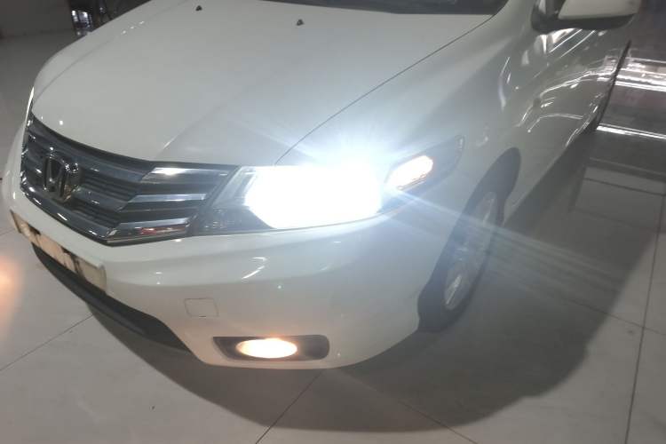 Used Honda City Classic 2012 1.5L Automatic Elite Edition Left Front Headlight