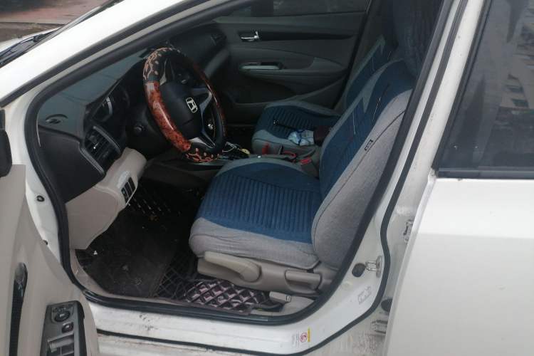 Used Honda City Classic 2012 1.5L Automatic Elite Edition Left Front Seat