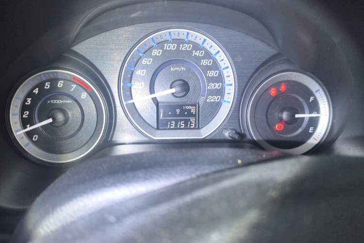 Used Honda City Classic 2012 1.5L manual Elite Edition Odometer Close Up