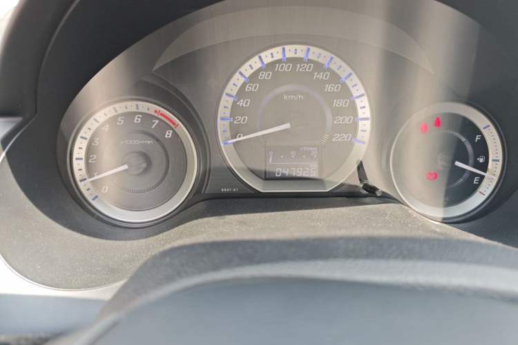 Used Honda City Classic 2012 1.5L manual Elite Edition Odometer Close Up