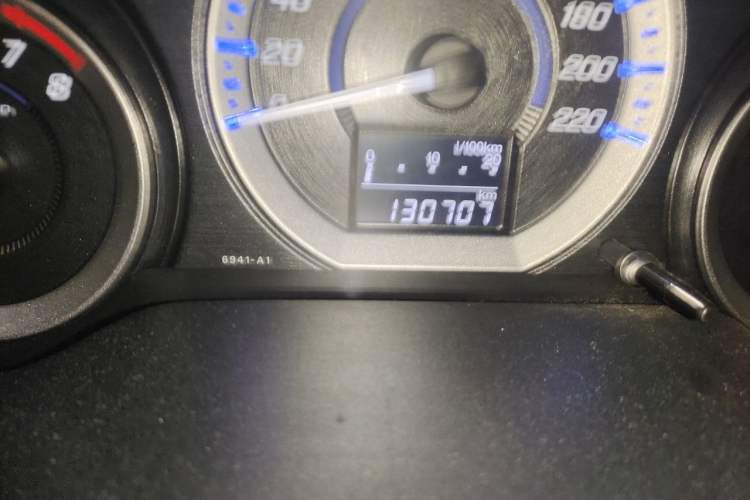 Used Honda City Classic 2012 1.5L manual Elite Edition Odometer Close Up