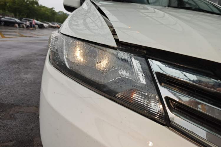 Used Honda City Classic 2012 1.5L Automatic Flagship Edition Right Front Headlight