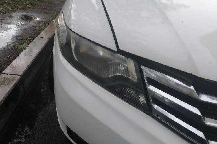 Used Honda City Classic 2012 1.5L Automatic Elite Edition Right Front Headlight
