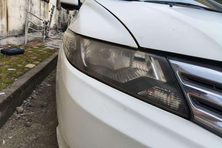 Used Honda City Classic 2012 1.5L manual Elite Edition Right Front Headlight