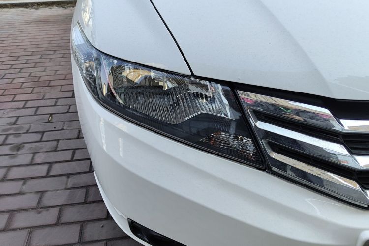 Used Honda City Classic 2012 1.5L Automatic Elite Edition Right Front Headlight