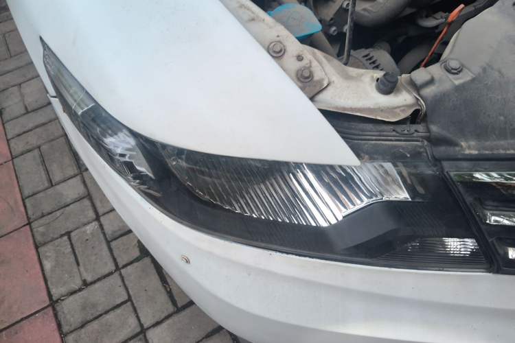 Used Honda City Classic 2012 1.5L manual Elite Edition Right Front Headlight